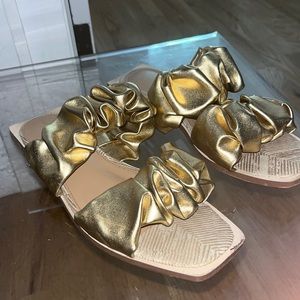 Sam Edelman Circus NY gold flats. Size 9